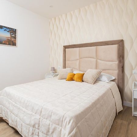 Nonno Angelo - 4 Bedrooms With Free Parking & Seaview Balcony Sorrento Luaran gambar
