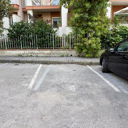 Nonno Angelo - 4 Bedrooms With Free Parking & Seaview Balcony Sorrento Luaran gambar