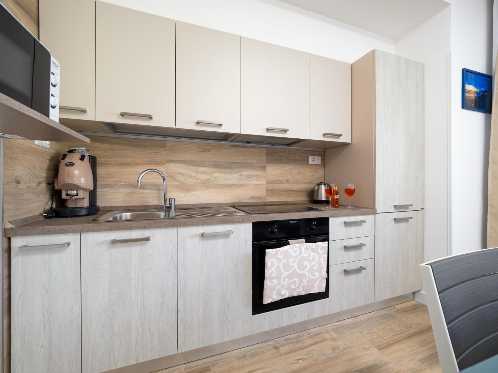 Nonno Angelo - 4 Bedrooms With Free Parking & Seaview Balcony Sorrento Luaran gambar