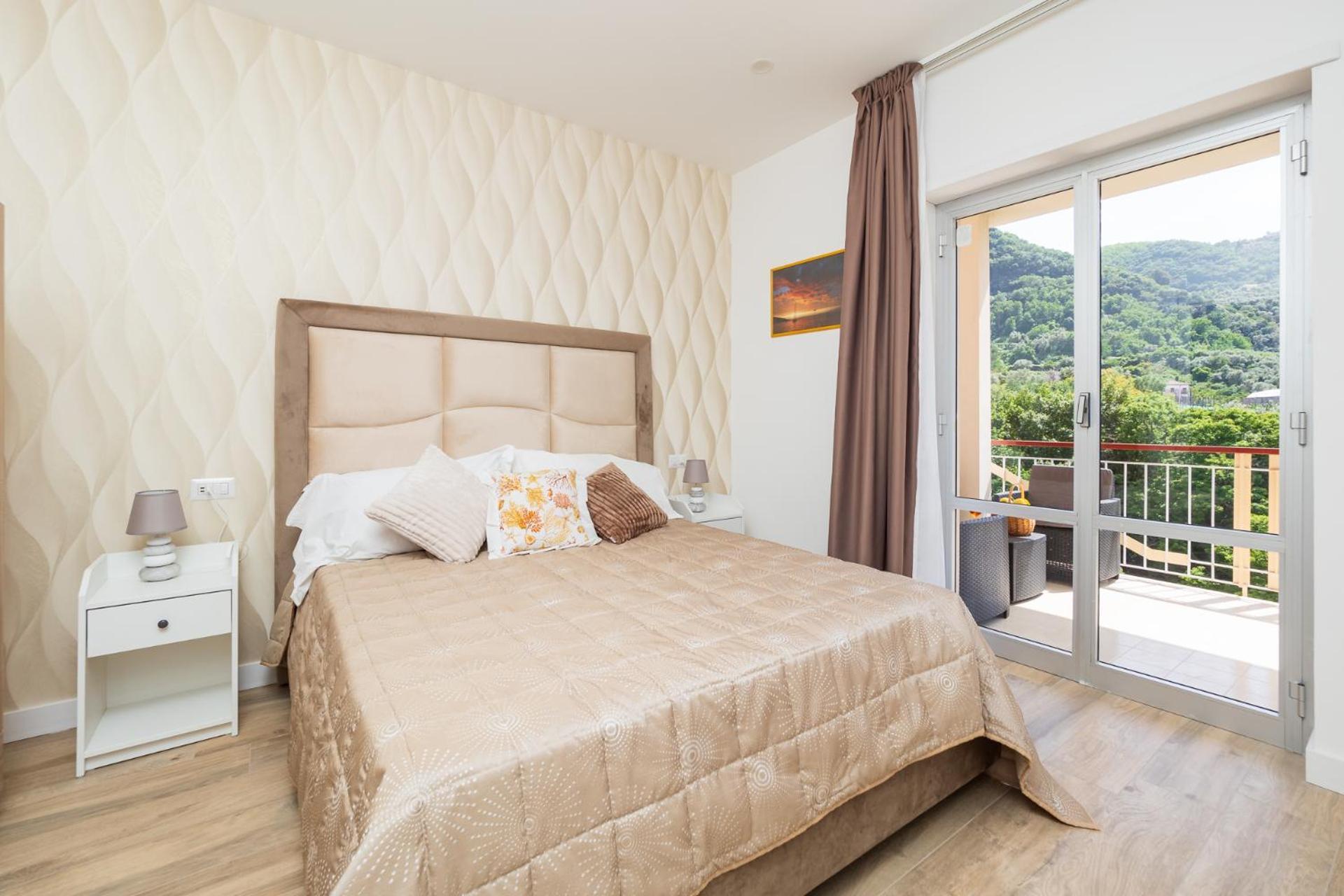Nonno Angelo - 4 Bedrooms With Free Parking & Seaview Balcony Sorrento Luaran gambar