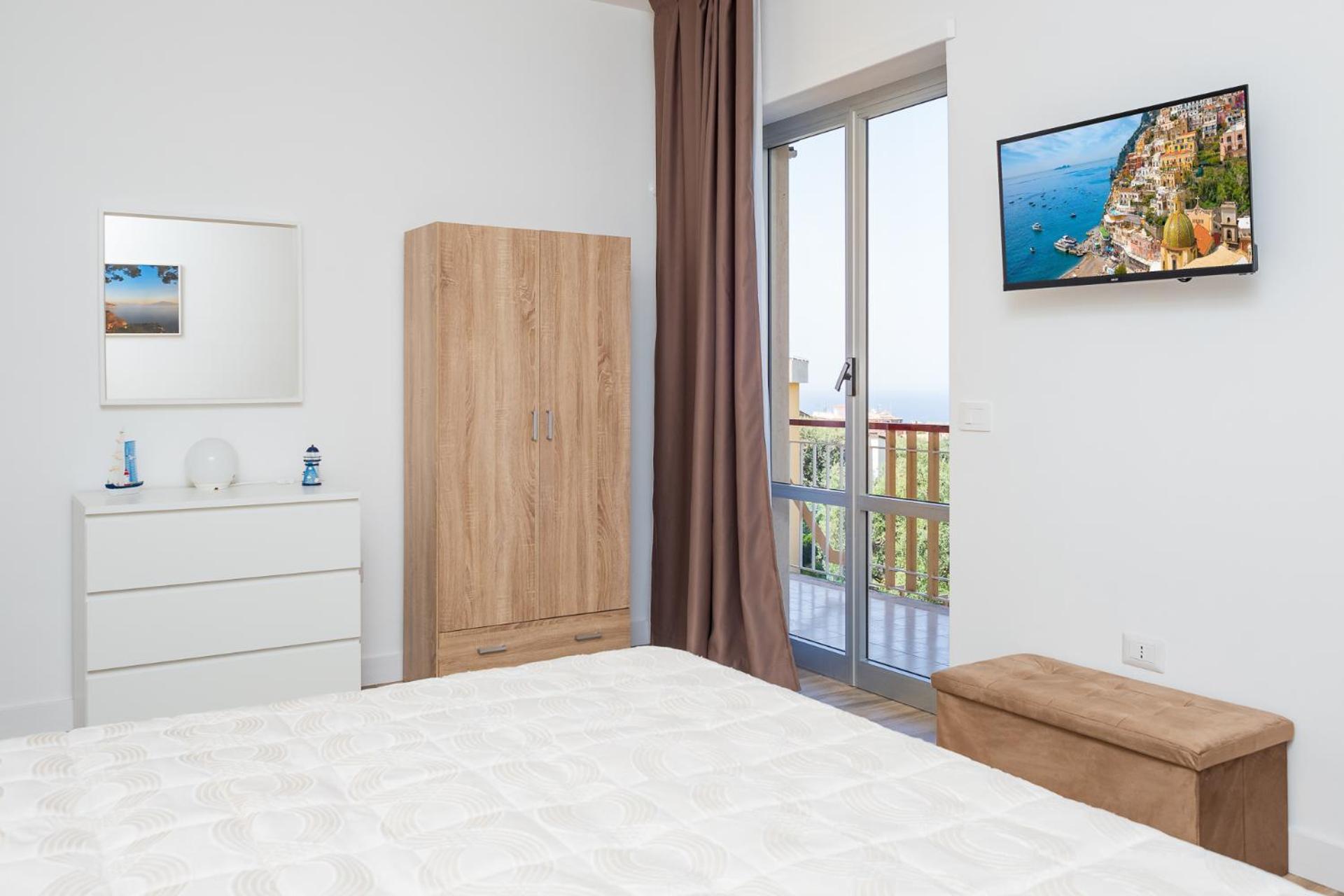Nonno Angelo - 4 Bedrooms With Free Parking & Seaview Balcony Sorrento Luaran gambar