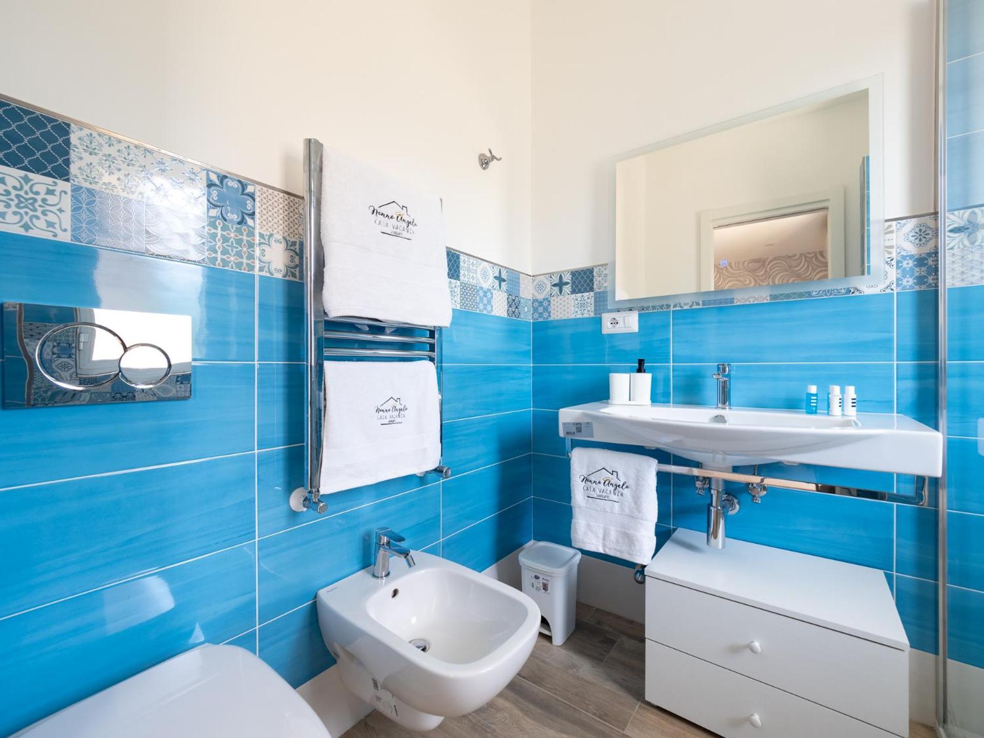 Nonno Angelo - 4 Bedrooms With Free Parking & Seaview Balcony Sorrento Luaran gambar